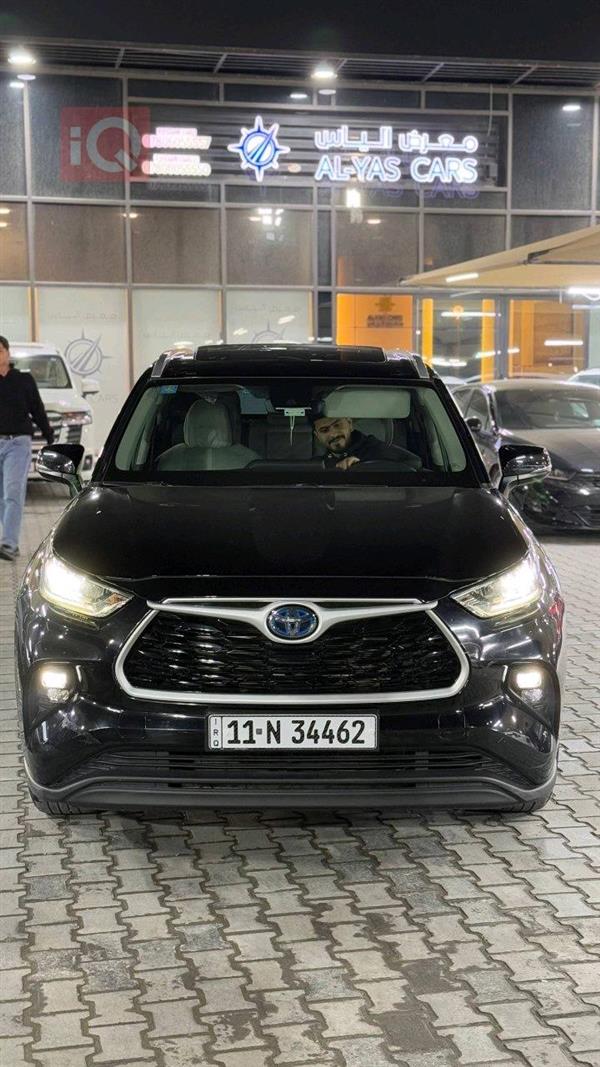 Toyota Highlander 2023 for sale in Iraq - Karbala